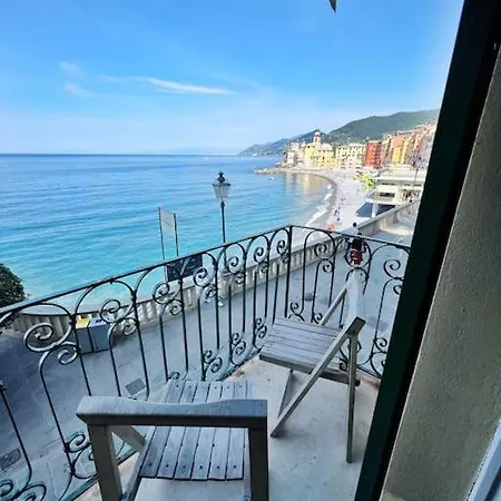 Apartment Un Terrazzino Sul Lungomare *