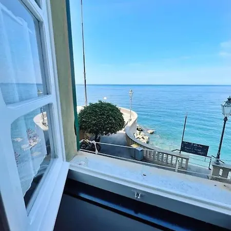 Un Terrazzino Sul Lungomare Apartamento Camogli
