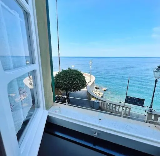 Un Terrazzino Sul Lungomare Lägenhet Camogli